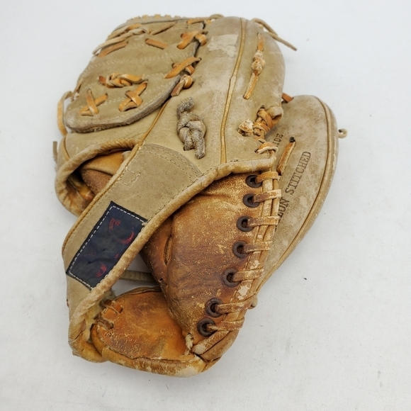 VTG 1663 T&C Baseball Glove Mitt 11" Right Hand Throw Leather Grain Steerhide - Picture 6 of 12